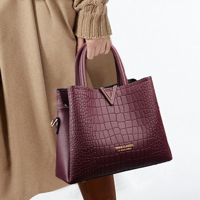 Women's New Style Handheld Simple And Elegant Texture Single Shoulder Diagonal Straddle Bag