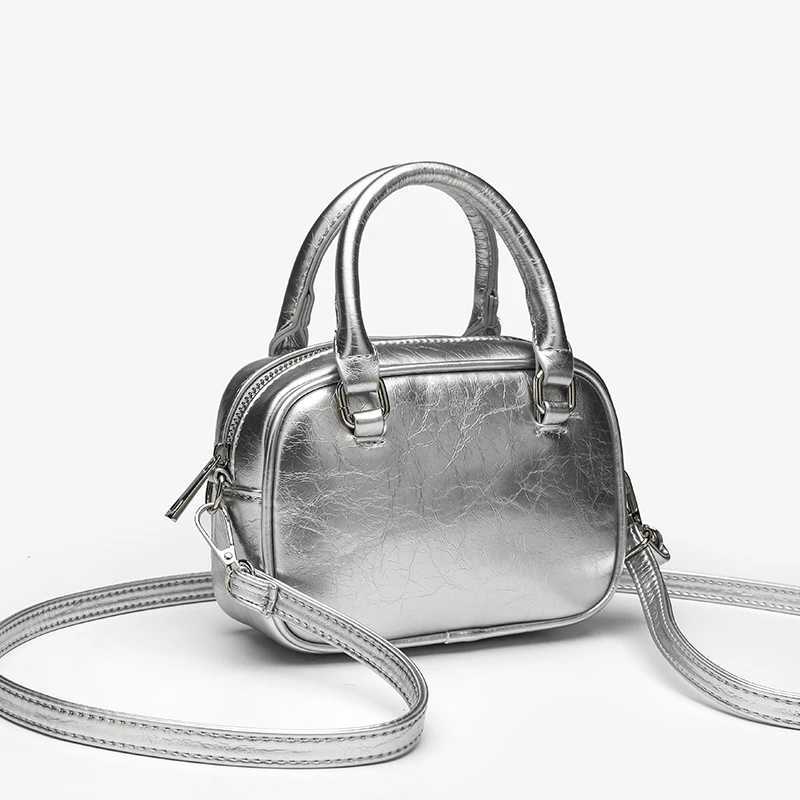 Small square womens bag 2025 summer Sier shoulder bag Versatile handbag accessible luxury niche cross bag luggageXJ250412