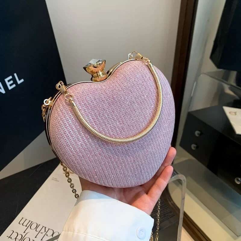 Evening Clutch Women Shiny Handbag Heart Shape Metal Clutches Fashion Chain Shoulder Crossbody Bag Lady Purse