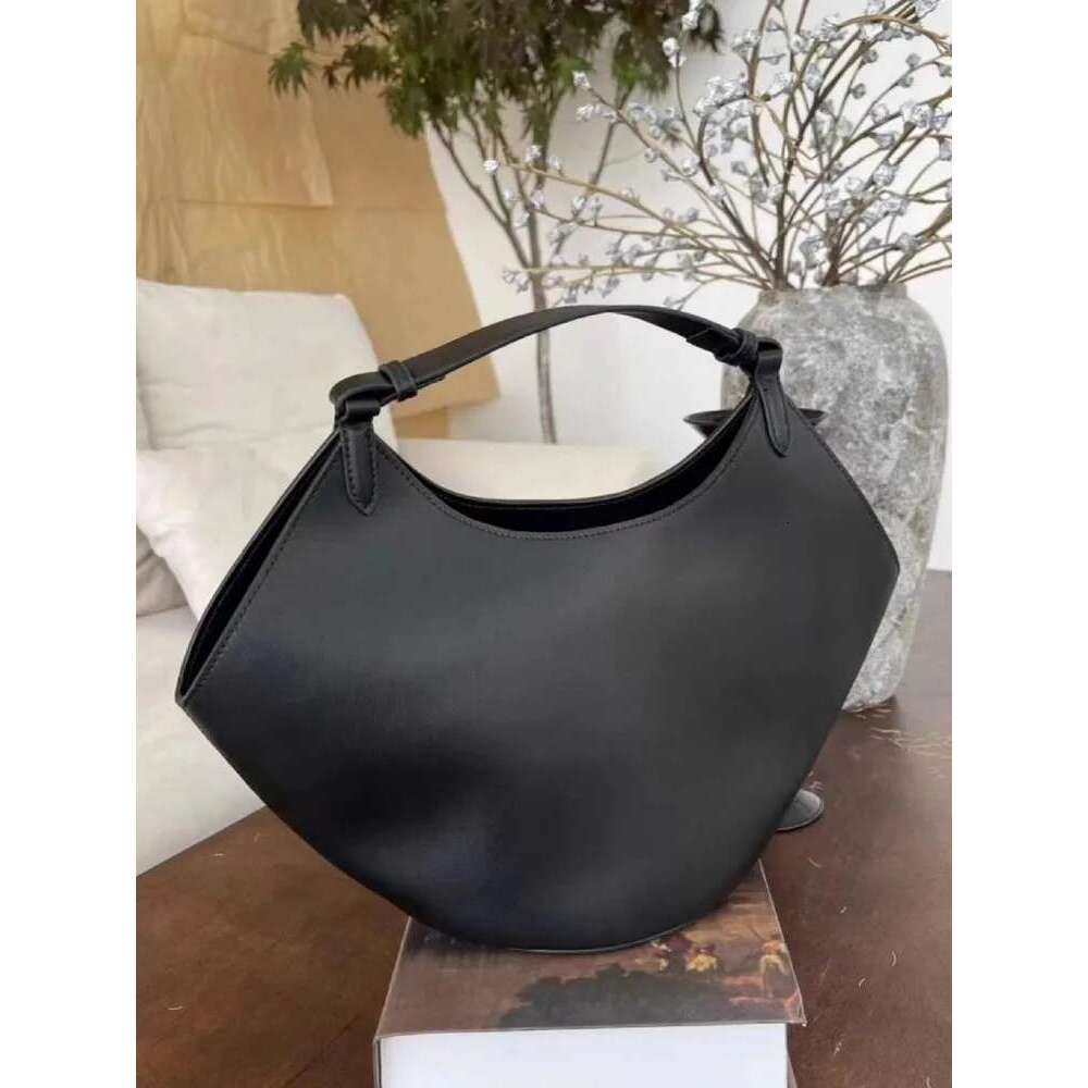 Women Casual Small Totes Handbag Vintage Solid Color Autumn Winter Cowhide Suede Leather Bucket Bag Ladies Single Shoulder Bags