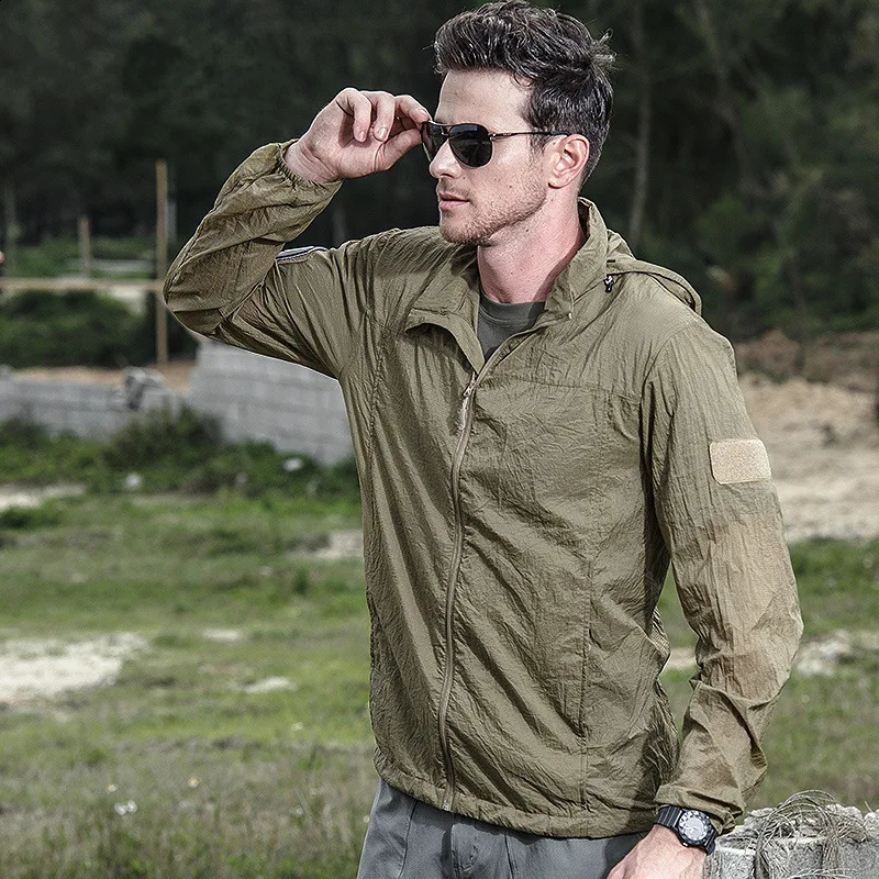 Summer lightweight jacket mens windproof jacket thin leather hooded raincoat quick drying breathable waterproof jacket 250411