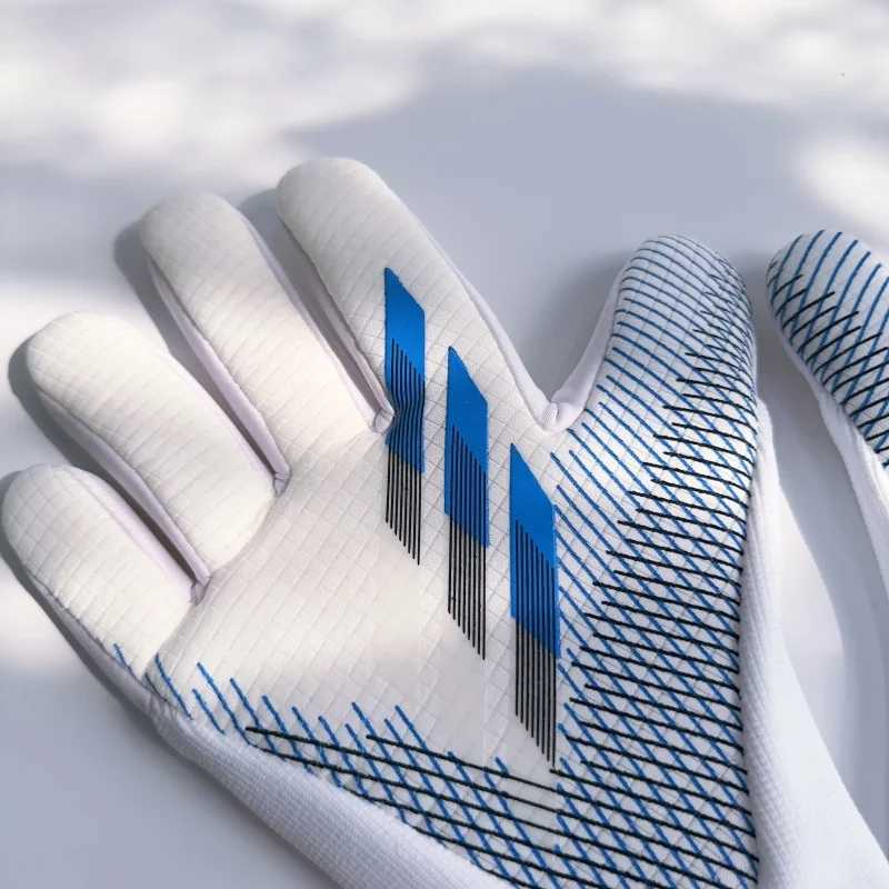 Football goalkeeper gloves latex anti slip finger protection football comparison training adult goalkeeper gloves bindingXJ250412