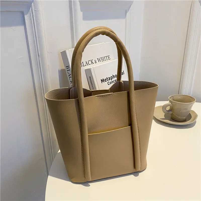 Casual womens horizontal bag foldable casual textured bucket bag handbag designer bag womens childrens bagXJ250412