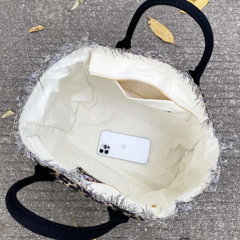 Casual Canvas Leopard Print Tote Bags For Women Designer Handbag Purses 2025 New In Tassel Letter Underarm Cloth Shoulder