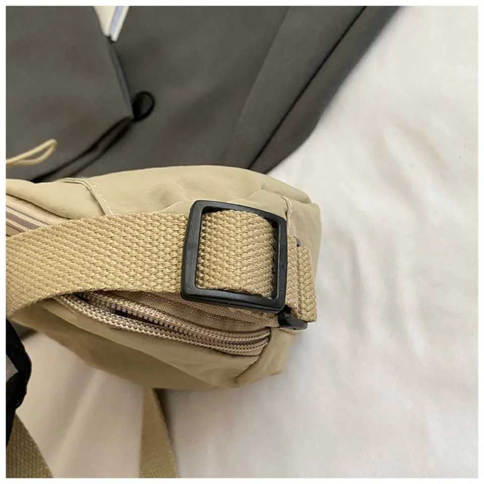 Womens Large Capacity Messenger Bag Lightweight Crossbody Shoulder Bag Adjustable Strap Simple HandbagT2511112