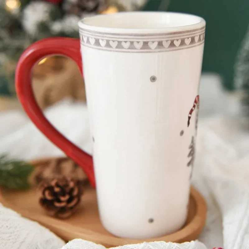 Christmas 550ML Faceless doll Christmas Ceramic Mug 3D Relief Santa Claus Elk Coffee Cup Couple Water Cup Household Milk Mug Xmas Gift Y251112