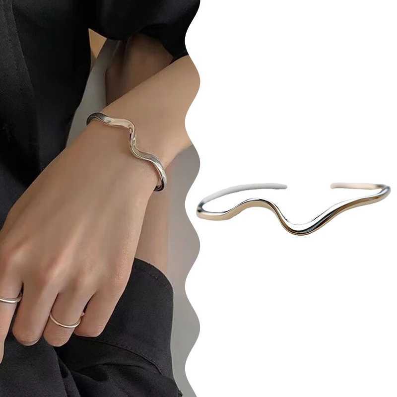 Minimalist Adjustable Bracelet for Women Couples Fashion Creative Irregular Wave Geometric Handmade Party Jewelry GiftsC250411