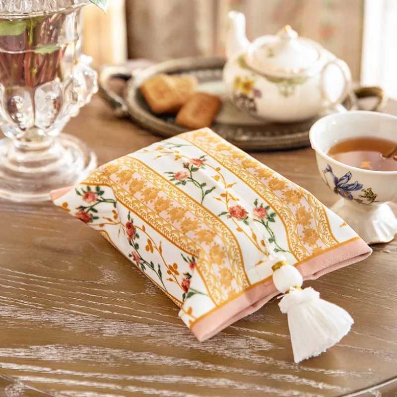 Minimalist Luxury Tip-Print Tissue Box Plush Fabric Car Napkin Holder Stylish Short-e Storage Tissue Case Y251112