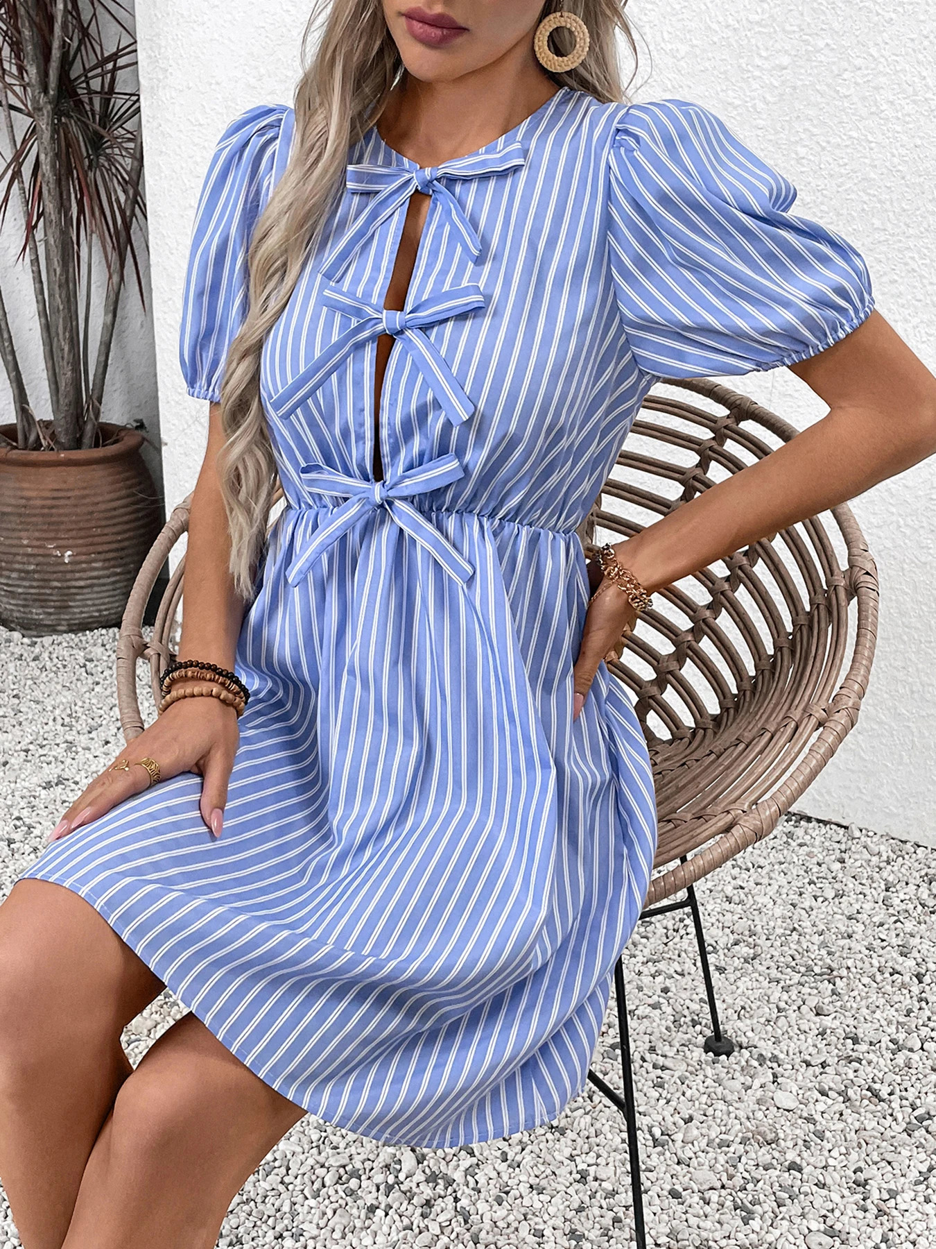 Europe and the United States 2025 Summer Blue White Striped Round Neck Chest Bow Short Sleeve Womens 250411