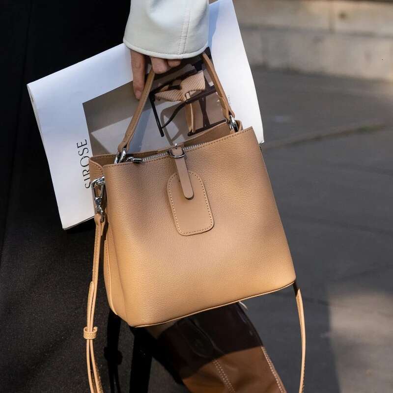 Genuine Leather Fashion Ladies Bucket Large Capacity Shoulder Crossbody Designer Bag For Women