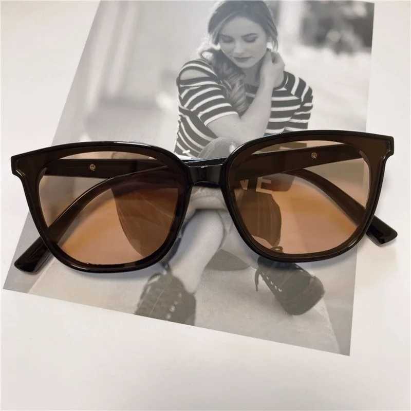 Retro Large Frame Sunglasses Men and Women UV Protection SunglassesC250411