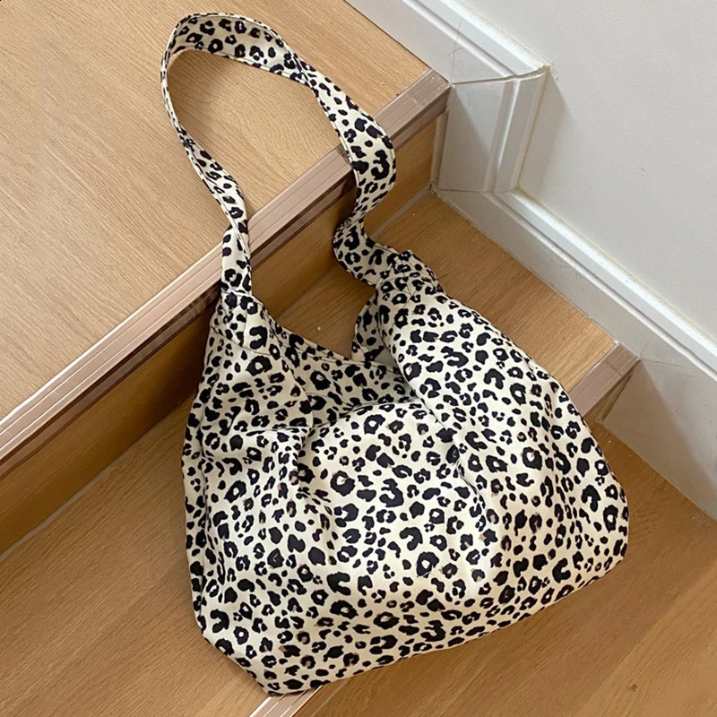 Fashion canvas bag womens handbag large capacity bottom retro leopard print shoulder shopping 250401