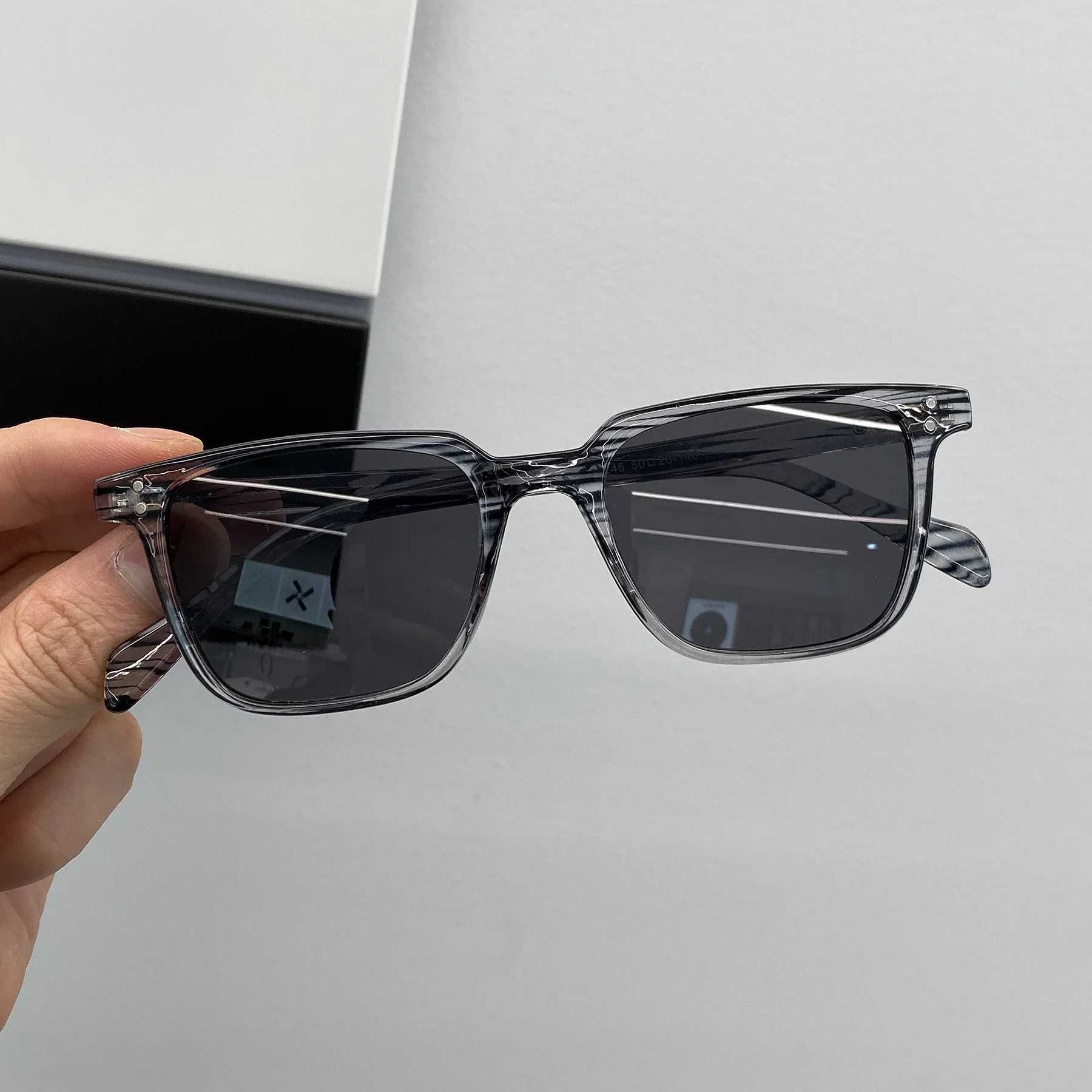 Vintage Square Sunglasses Women Men Luxury Brand Small Round Sun Glasses Female Small Eyewear Oculos De Sol for Male Female Z250411