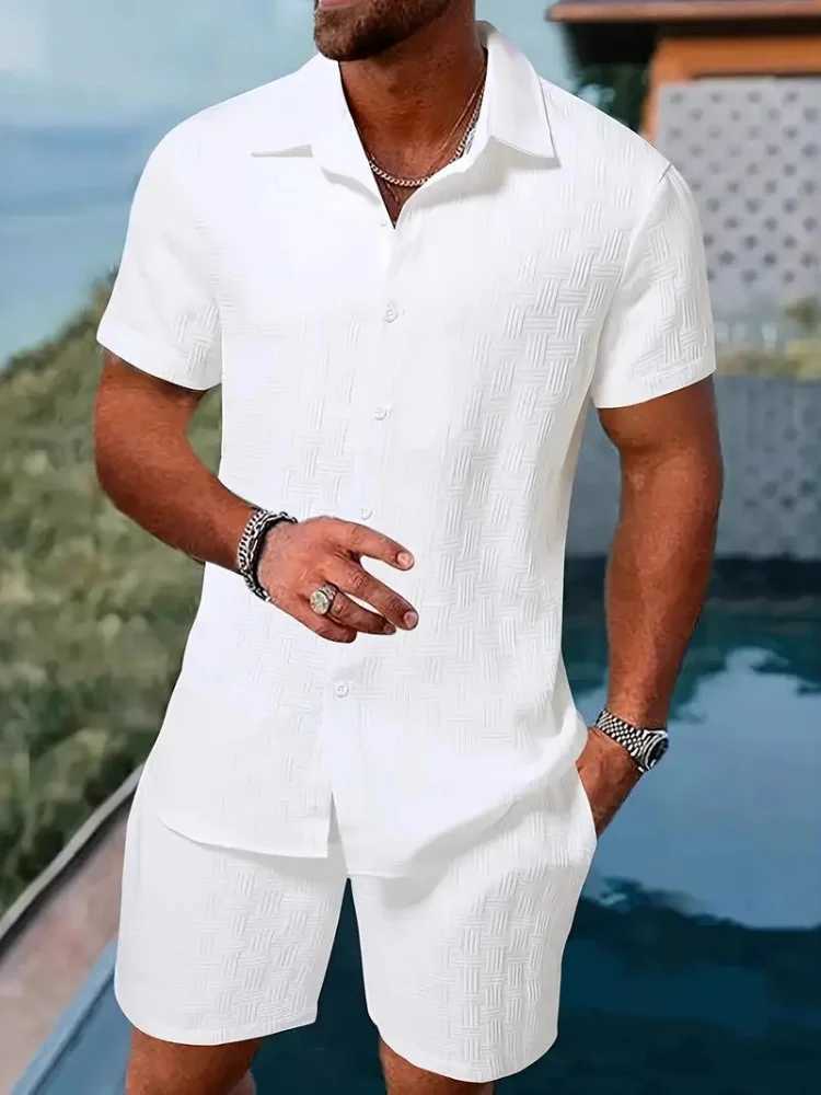 2025 Summer Mens Leisure Day Outdoor Travel Solid Color Jacquard Collar Short Sleeve Drawstring Shirt Two Piece SetXJ250412