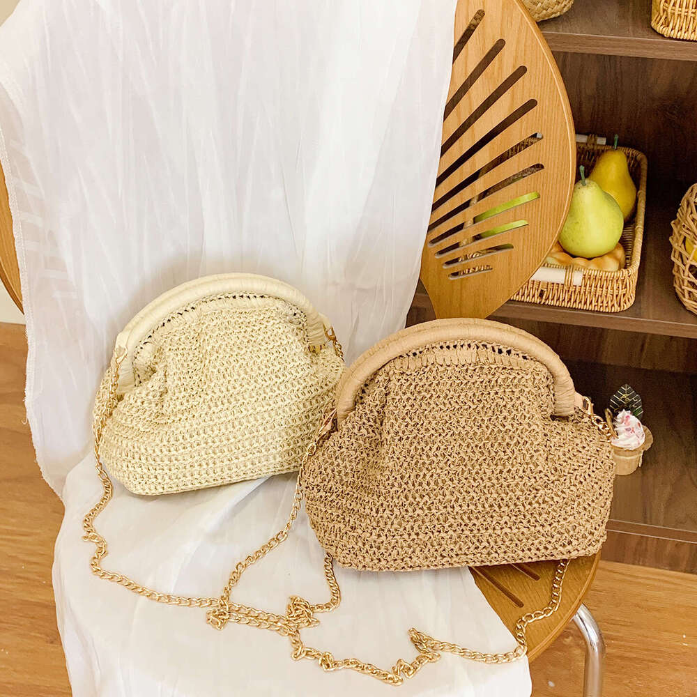 Straw Niche Shell Women 2025 Summer New Fashion Woven Crossbody Trendy Vacation Beach Bag