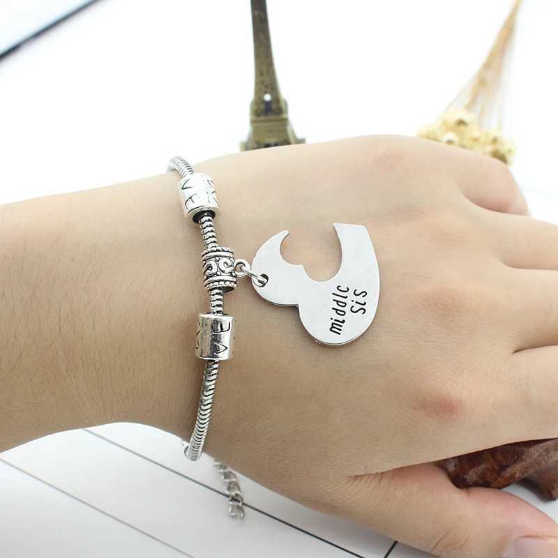 3 Piece Set Of Sister Bracelets Large Medium And Small Sisters Heart Pendant Friendship Metal Hand Chain Fashion Girl JewelryC250411