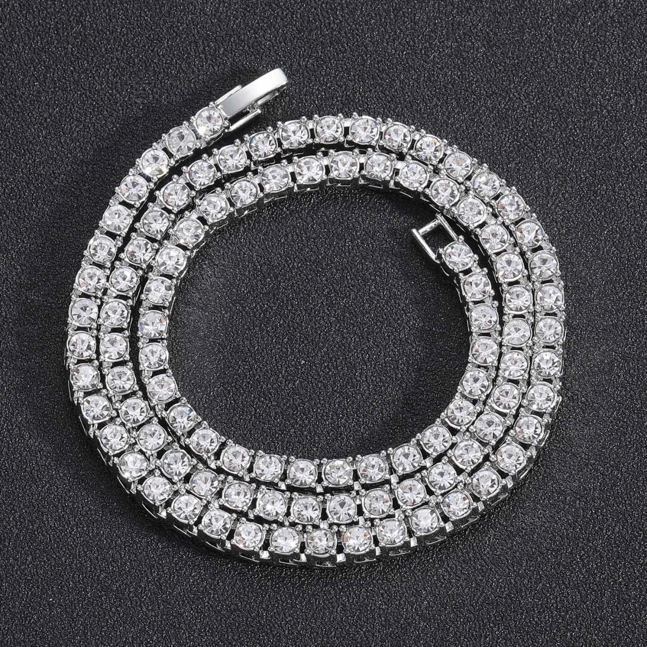 Elegant Moissanite Chain Necklace for Men and Women Ideal Jewelry Piece