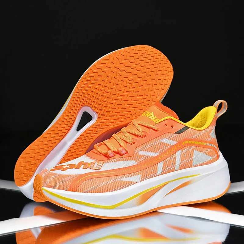 2025 Hot Sale Running Shoes Man Top Quty Walking Jogging Shoe Men Designer Sport Shoes Mens Light Weight Gym Shoe ManC250411