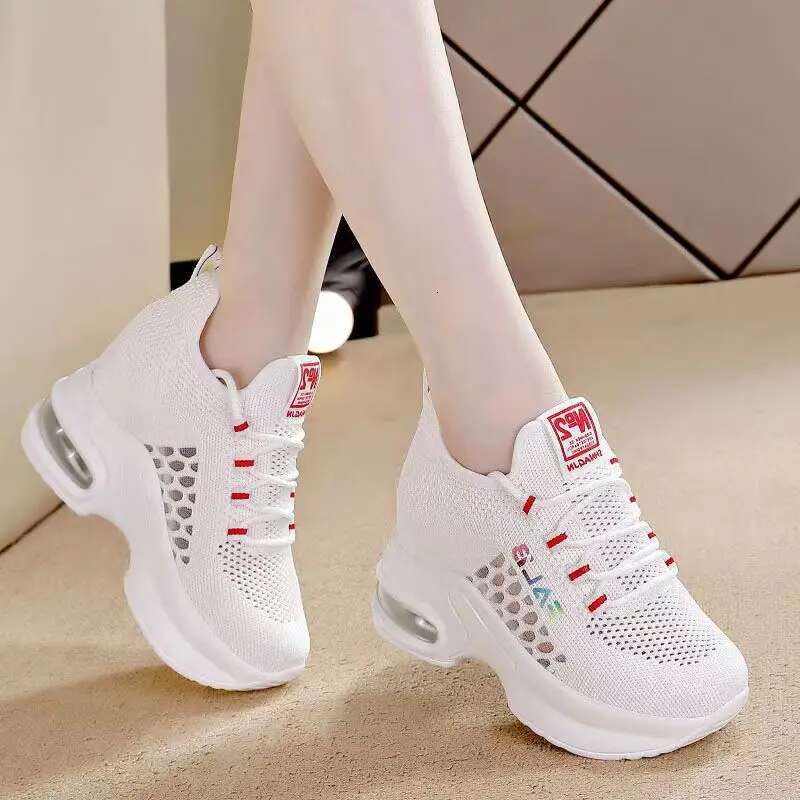 2025 Summer New Breathable Thick Bottom Comfortable Women's Designer Fashion Sports Shoes with Lace Wedge Multi functional Women's Shoes