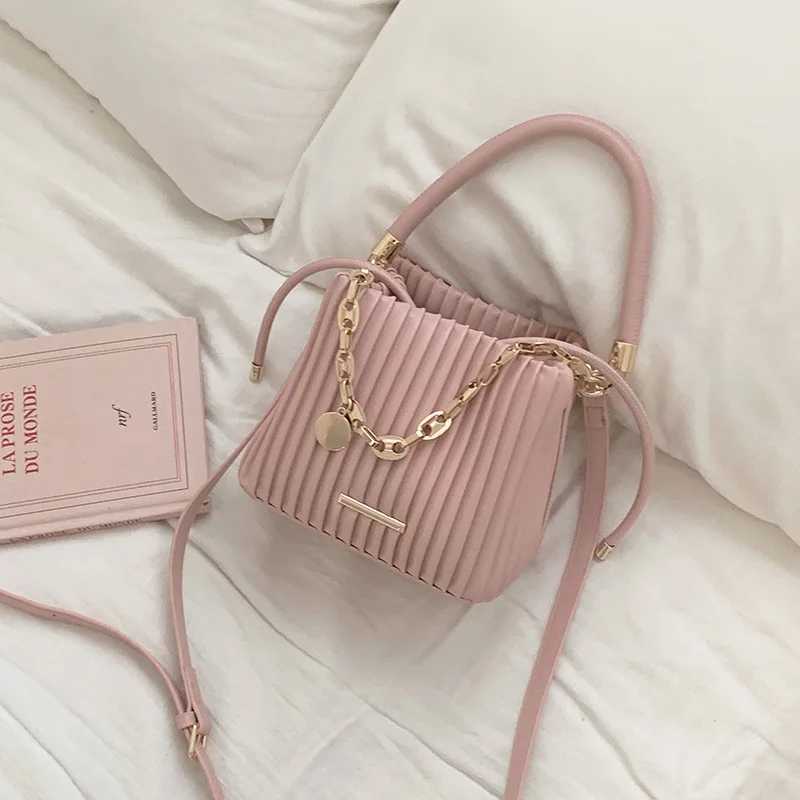 Sweet Fi wallet and handbag 2023 new pleated bucket elegant Korean Versi Fi casual cross body bagXJ250412