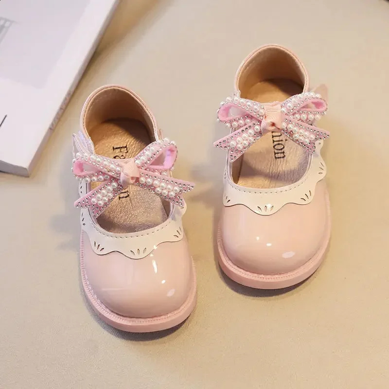 Spring/Summer Girls Shoes Beaded Bow Baby Shoes Crystal Princess Dress Shoe Frame Childrens Shoes F02262 250411