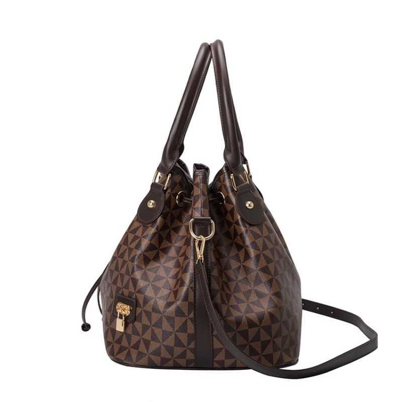 New Fi Womens Bucket Bag Trend Brand Printed Shoulder Bag Large Capacity Elegant Cross Body Bag Designer Luxury HandbagXJ250412