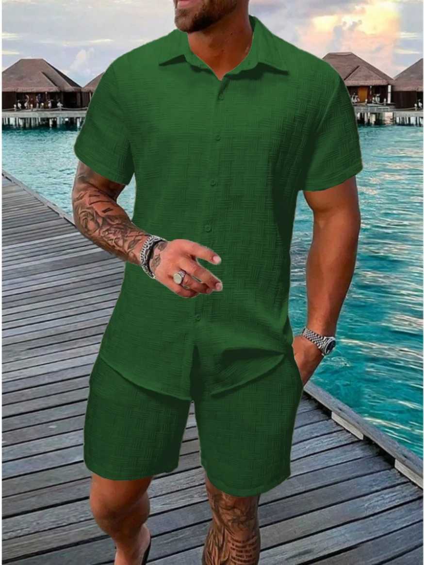 2025 Summer Jacquard plaid texture solid color set short sleeved mens fashionable and comfortable holiday beach style T-shirt two pieces-XJ250412