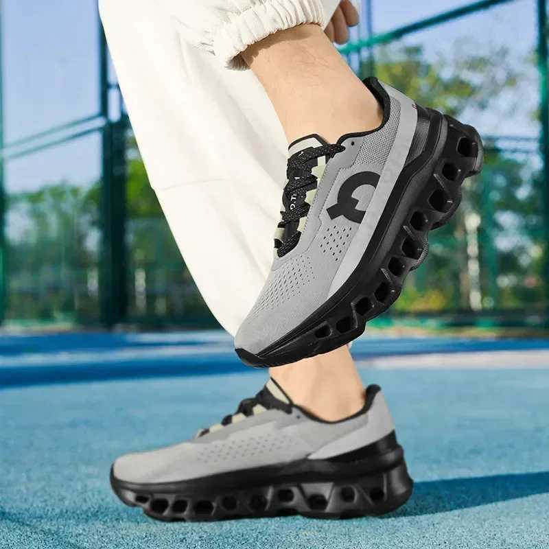 Mens running shoes Mens lightweight sports shoes Cfortable mesh casual sports shoes Basketball shoes Z250411