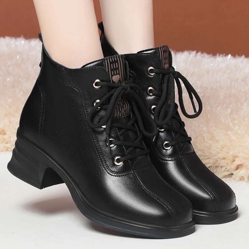 2025 New Women's UK Short Cotton Trendy Flat Warm Thick Heel Wool Designer Fashion Soft Leather Boots