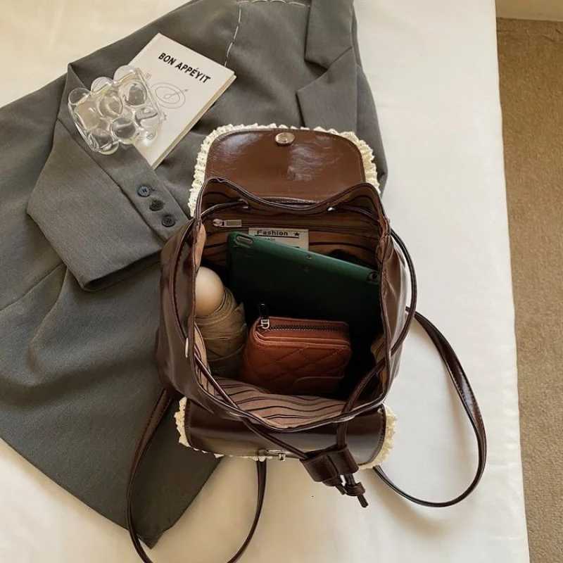 Classic Tote Bag Handbag For Ladies High-Quality Leather Popular Style Featuring Sturdy Handles And CapacityW251111