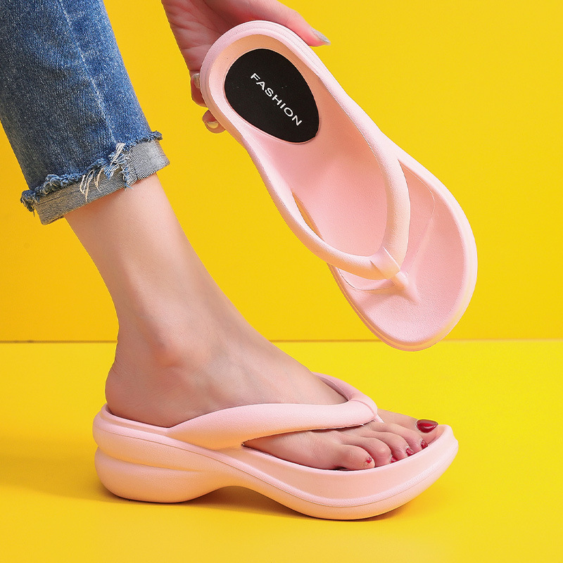 Herringbone with thick soles, women's vacations, beach outings, summer new clip on slippers