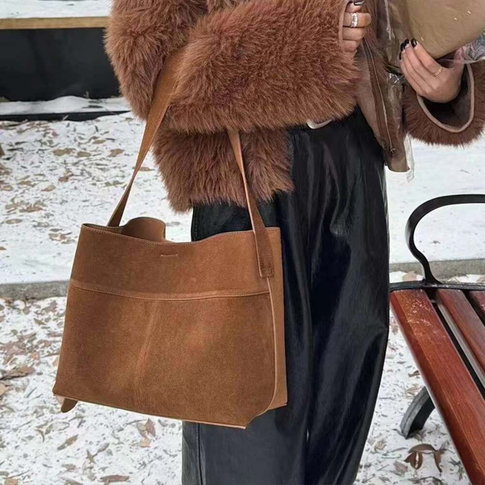Retro Frosted Bucket Bag Designer Handbags High Quality Faux Suede Shoulder Bags for Women 2025 Large Shopper Purses New