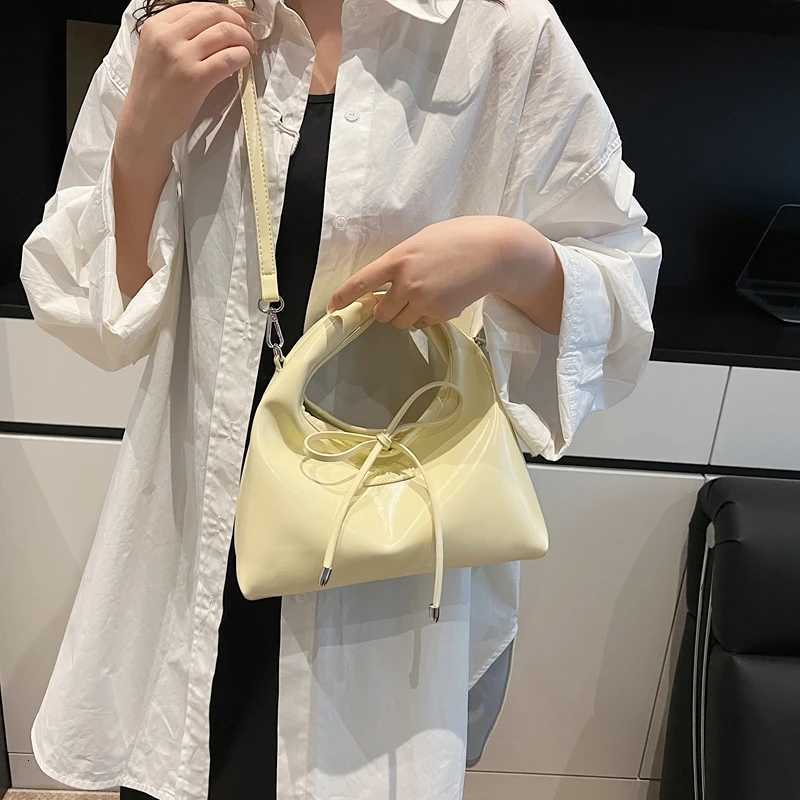LEFTSIDE Mini PU Leather Saddle Bags Lady Crossbody Shoulder Bag for Women 2025 Spring Y2K Trend Bow Simple Handbags and PursesT2511112