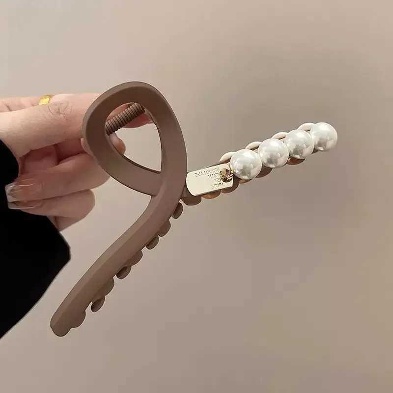 1 piece of retro Korean frosted hair clip suitable for women with high-end feelings large-sized grip clip suitable for women with curly hair shark cli