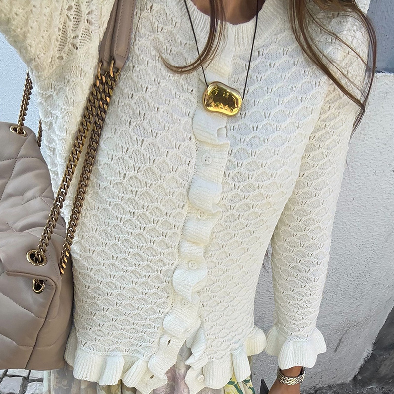 Autumn and winter women's clothing, women's solid color casual street style, slim round neck fashionable cardigan, lace design long sleeve, 