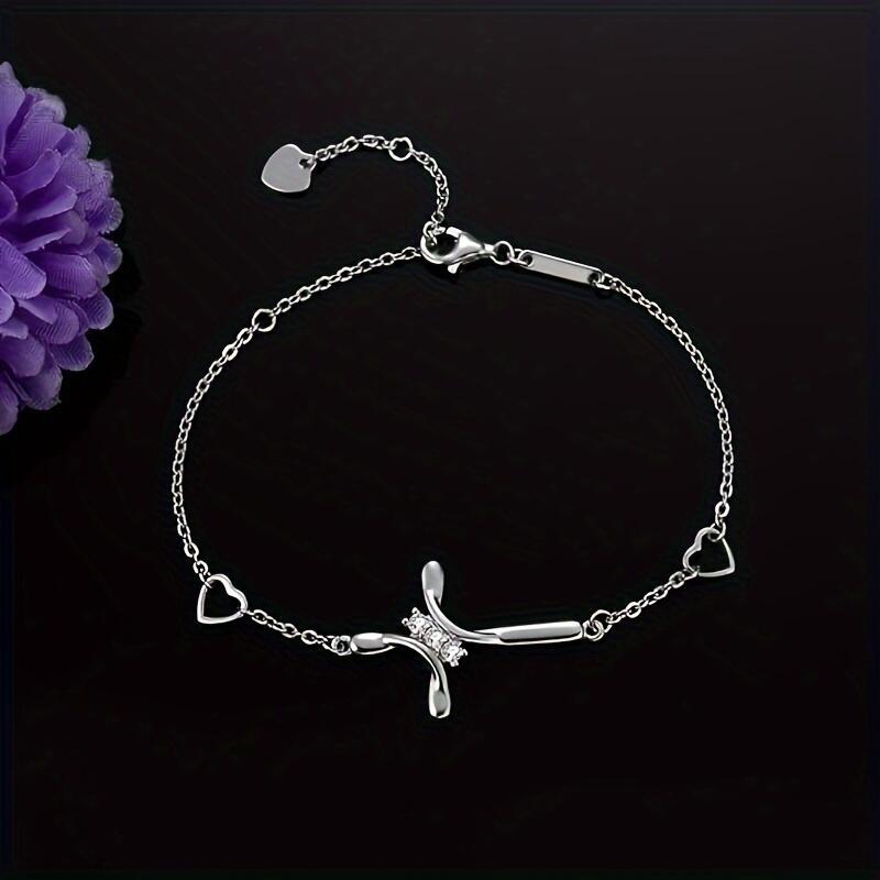 Elegant Sier-Tone Crystal Cross Charm Bracelet - Perfect for Everyday Wear and Special Ocns