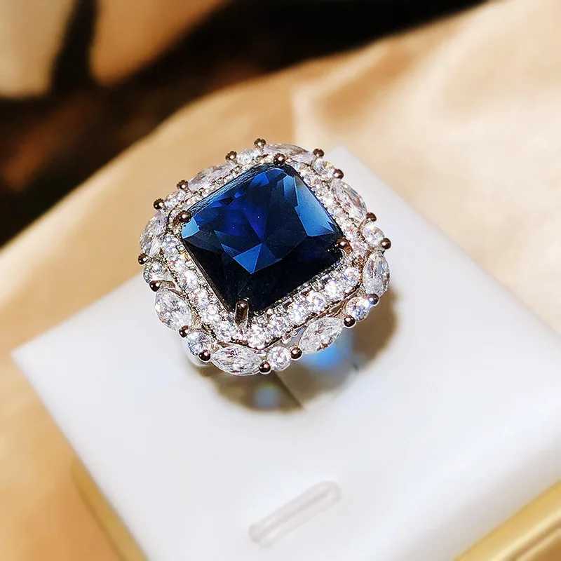 925 Silver New Luxury Set Princ Square Diamond Open Ring Womens Fashion Tanzania Spherical Engagement RingXJ250412