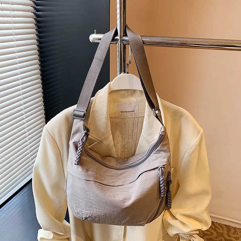 Simple large capacity cross-body schoolgirl bag shoulder cloth bag assorted dumpling bagT2511112