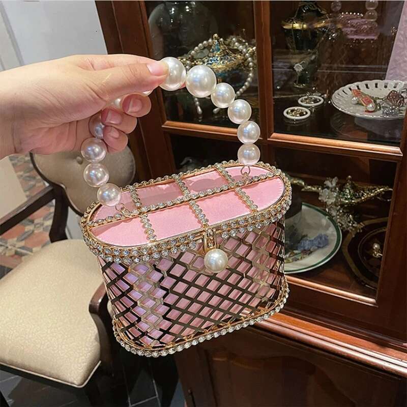 Rhie Chain Crossbody Bucket Metal Flap Pocket Hollow Out Bird Cage Female Banquet Wedding Clutch Basket Bag