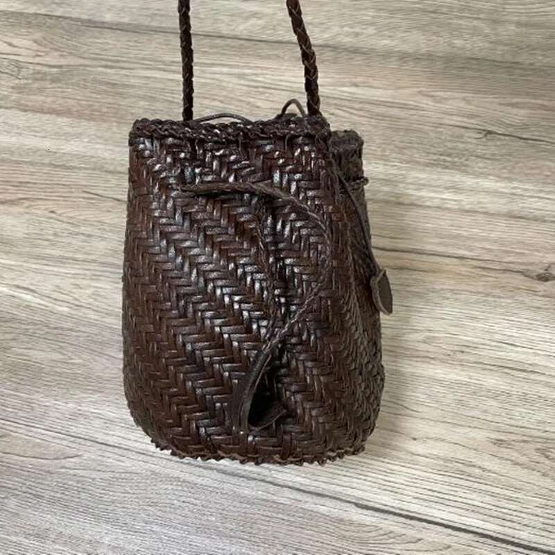 Designer Woven Totes Women Genuine Leather Cowskin Knitting Shopping Basket Handbag Female Bucket Bag Wholesale 2025 New