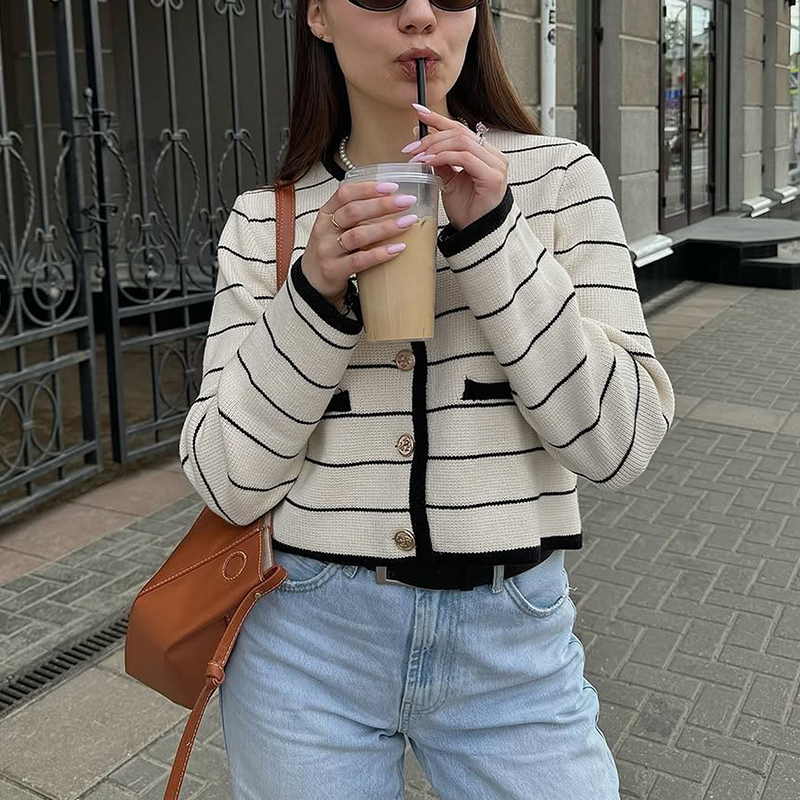 Women's Clashing Stripe Fitted Sweater Casual Street Hundred Top Exquisite Round Neck Wide Clashing Color Side Design Sense Fashion Spring---NBL1