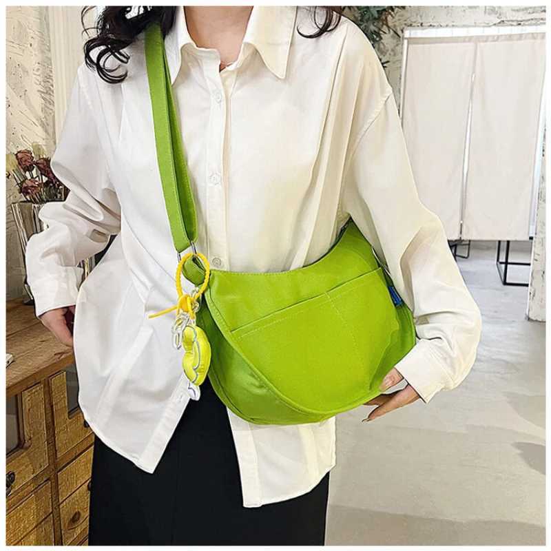 Womens Fashion Lightweight Shopping Diagonal Shoulder Small Bag Korean Edition Simple and Versatile Pop Art Campus Canvas BagsT2511112