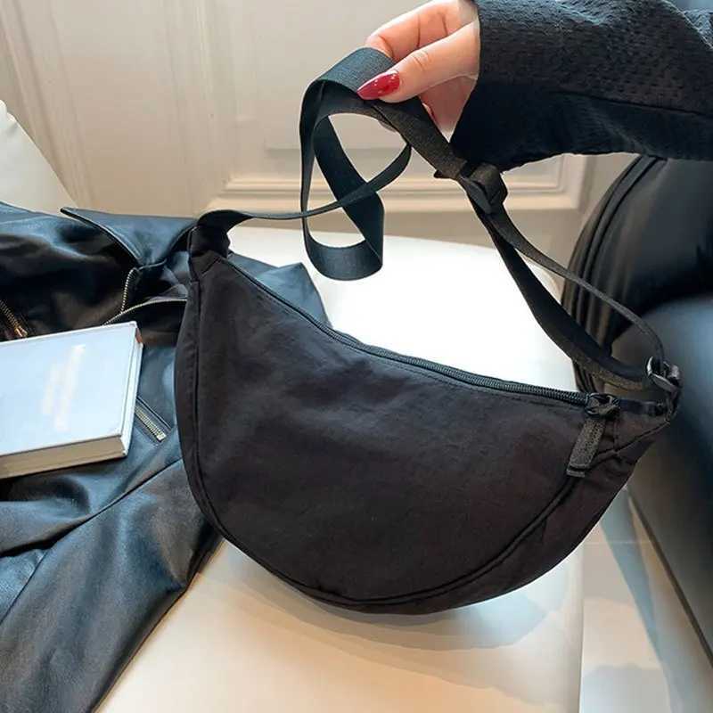 Womens Backpack Korean Version Fashion Small HandbagClassic Designer Shoulder BagPU Leather Crossbody BagStylish and DurableT2511112