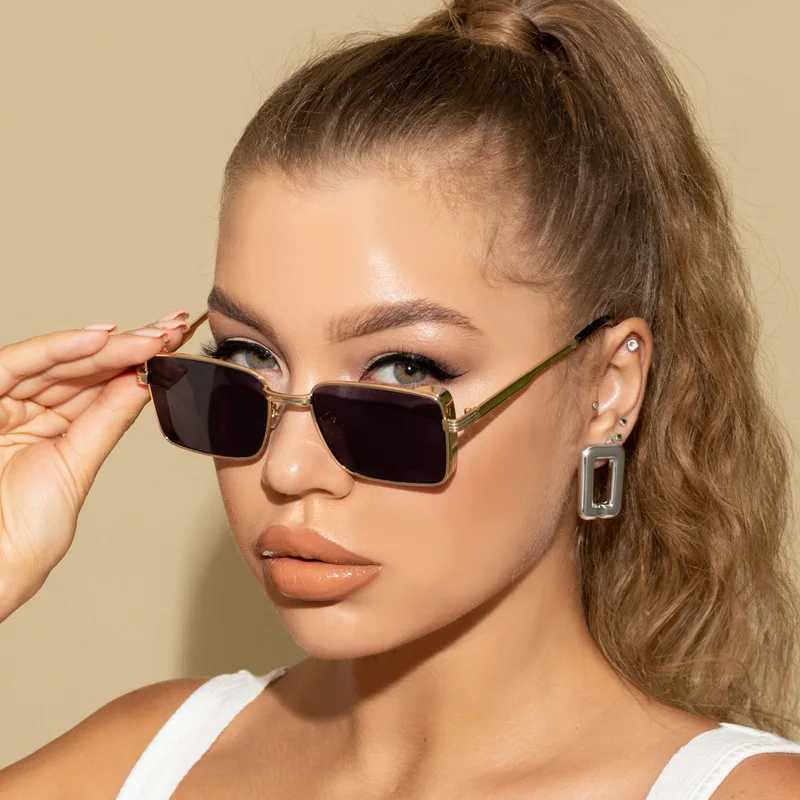 New Vintage Women Square Metal Sunglasses Mens Small Frame Driving Sun Glasses Outdoor UV Protection Eyewear UV400 Gafas De SolC250411