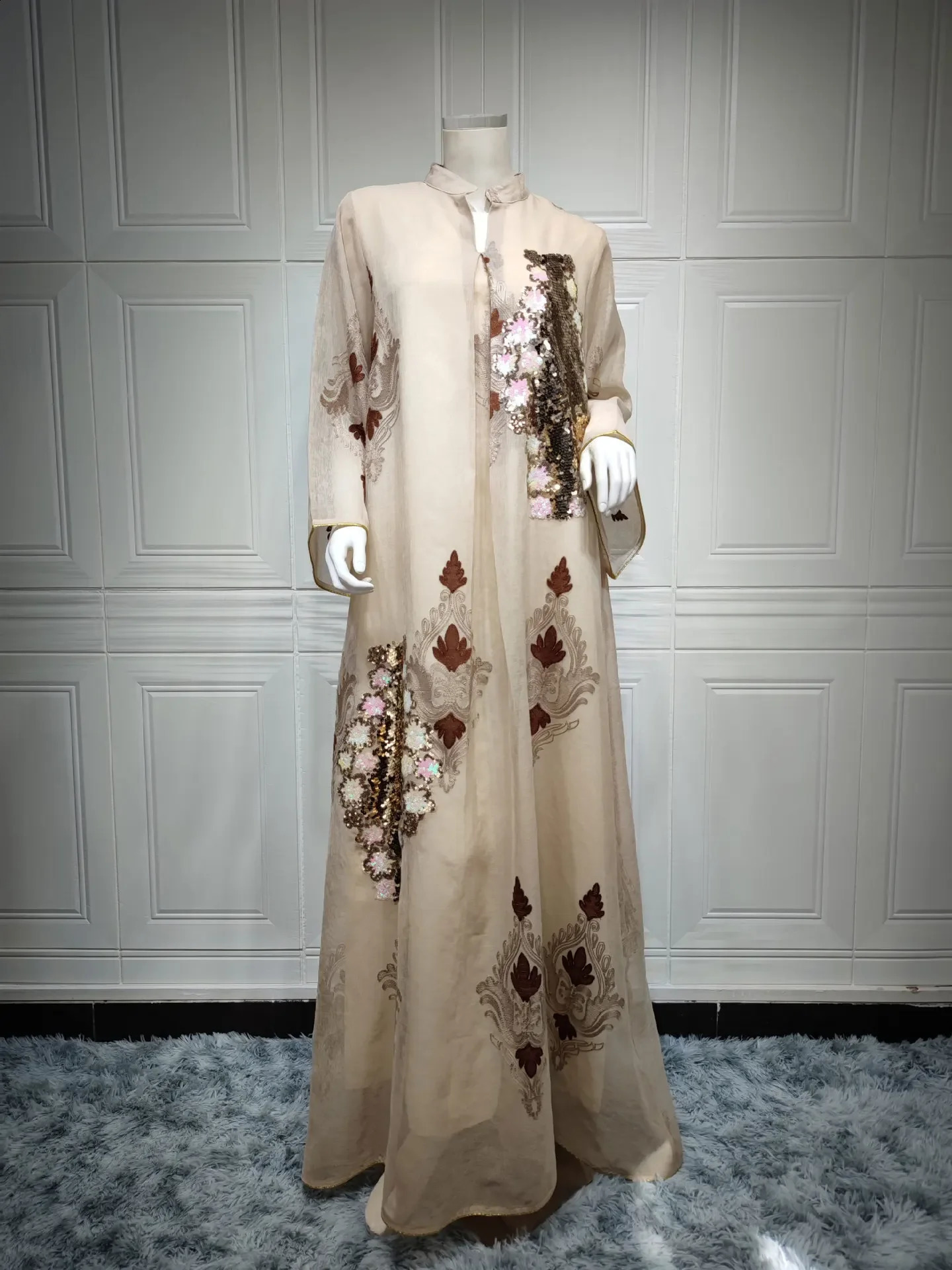 Kaftan Muslim Abaya Women Summer Fashion Long sleeved Vneck sequined long skirt Dubai 250411