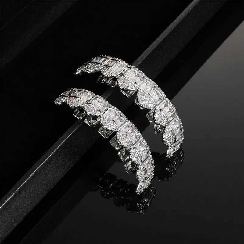D Z New Baguette Stone Hip Hop Teeth Grillz Top and Bottom Grills Ice Out Cubes Zricon Teeth Hat Role Playing Party Rap Singer Jewelry W250412