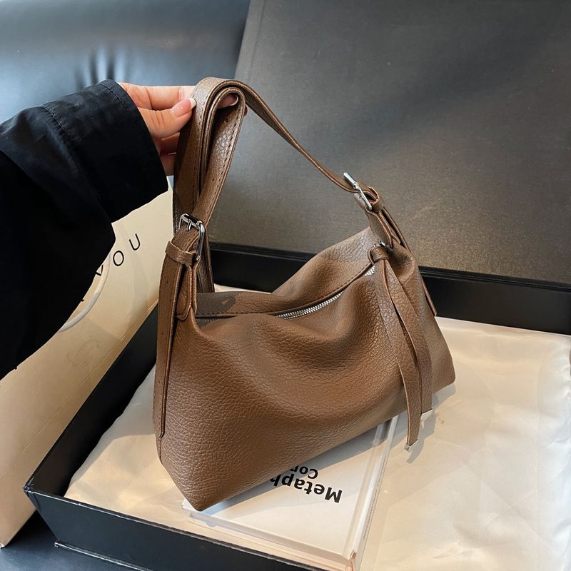 New Large Capacity Women's Commuting Pillow Niche Tote Bag, French Minimalist Single Shoulder Crossbody Bag