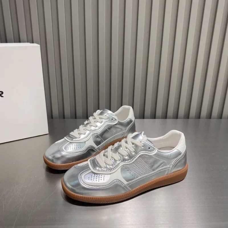 Summer New Women's Outdoor Walking Shoes Leisure Sports Round Head Sewing Fashion Tennis Sneakers Light Running Trainers