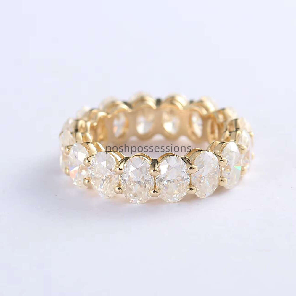 Luxurious All Silica Diamond With Ring