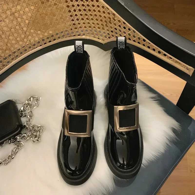 Japanned Leather Chelsea Boots Ladies Brand Shoes Winter Brand Metal Buckle Botas Femme Streh Riding Bottes Women Shoes BotasXJ251112 - view 6